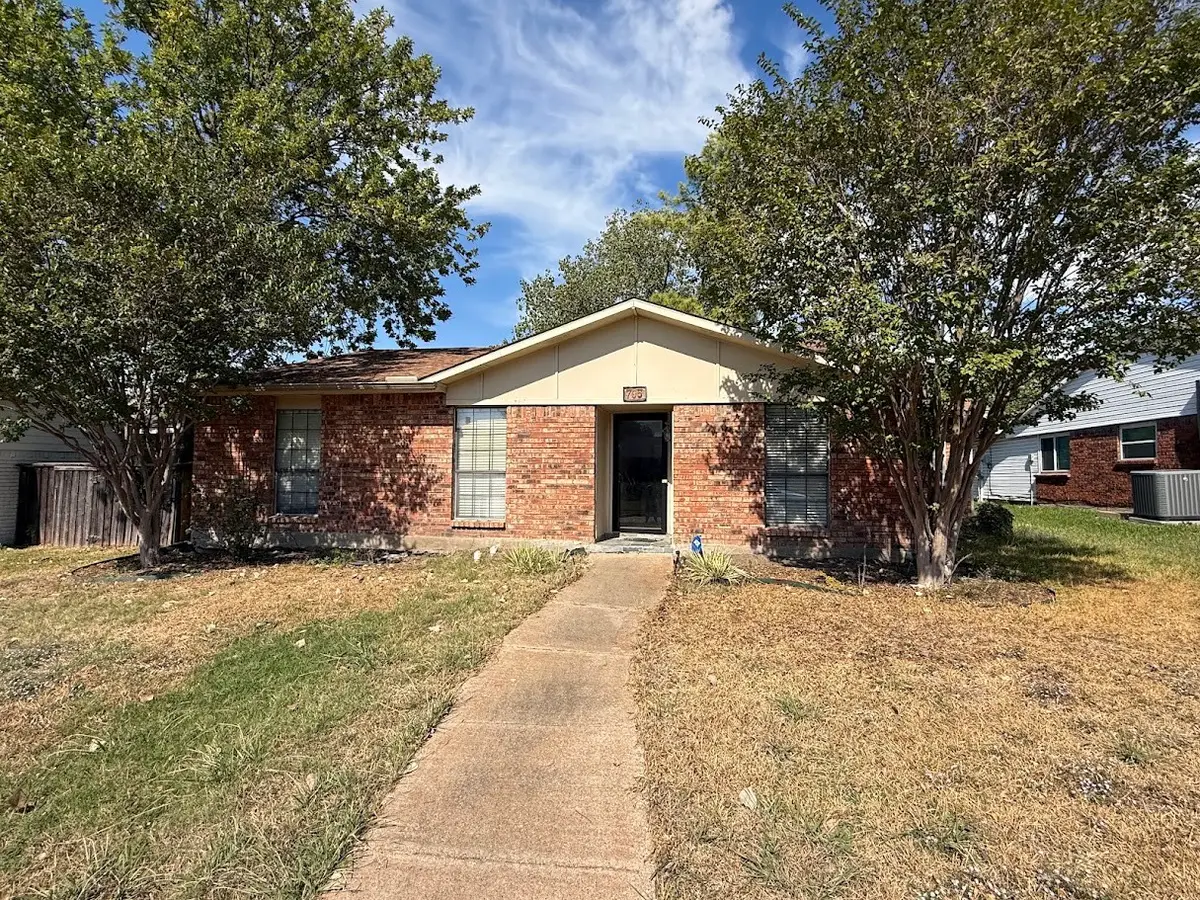 705 Via Del Sur, Mesquite, TX 75150 - #1