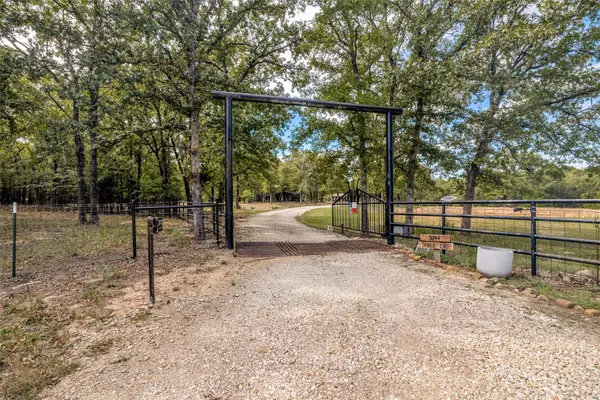 9744 Trails End, Terrell, TX 75160
