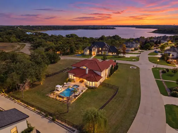 2501 Oak Bluff Drive, Corinth, TX 76210
