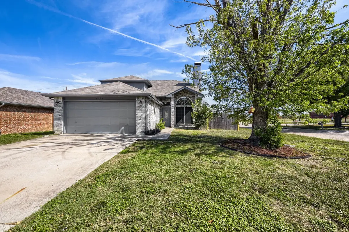 6019 Meadowdale Road, Arlington, TX 76017 - #1