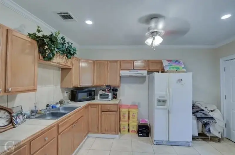 3110 Lindholm Street, Shreveport, LA 71108 - #3