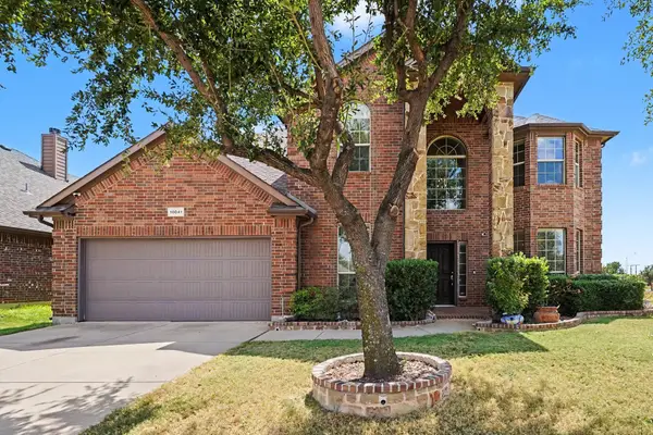 10041 Red Bluff Lane, Fort Worth, TX 76177