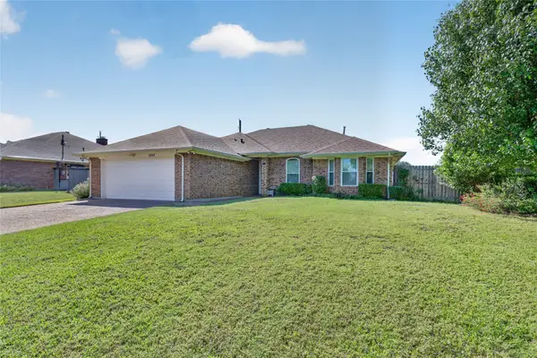 1204 Murry Drive N, Cleburne, TX 76033