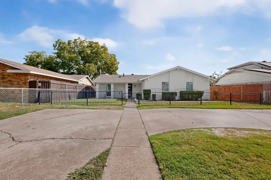 2524 N Saint Augustine Drive, Dallas, TX 75227 - #3