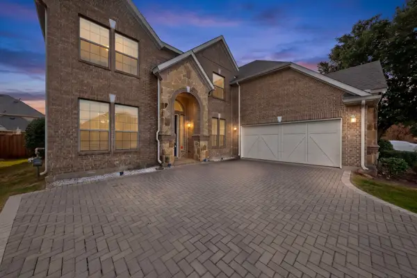 2947 Albares, Grand Prairie, TX 75054