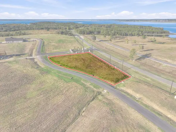 438 Lakeshore Terrace, Windom, TX 75492