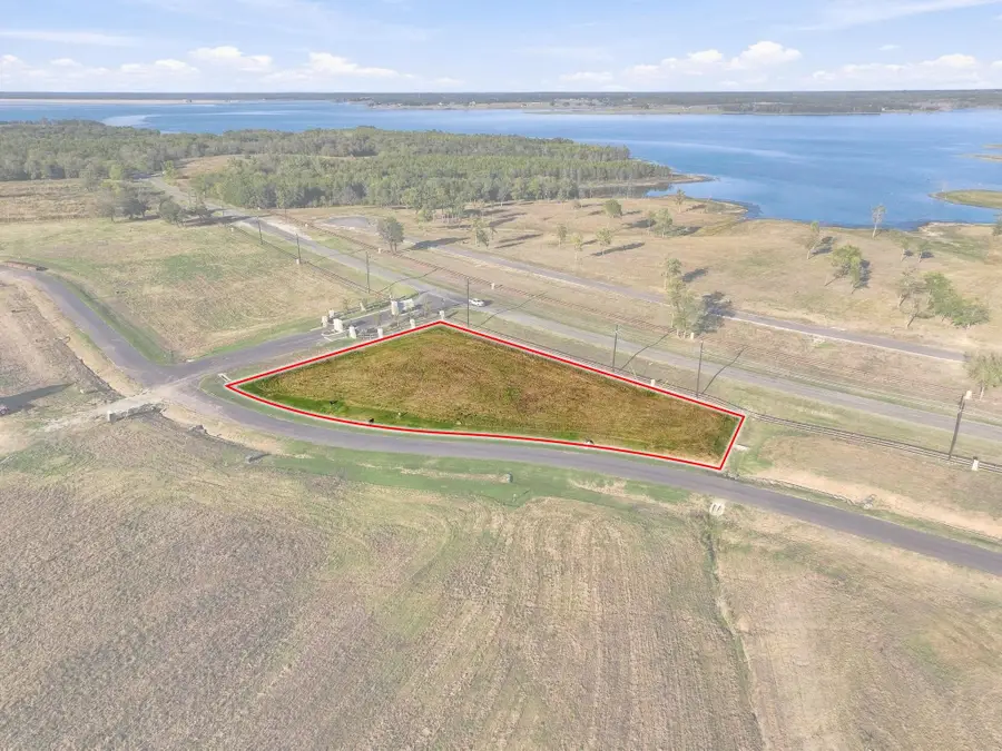 438 Lakeshore Terrace, Windom, TX 75492 - #2