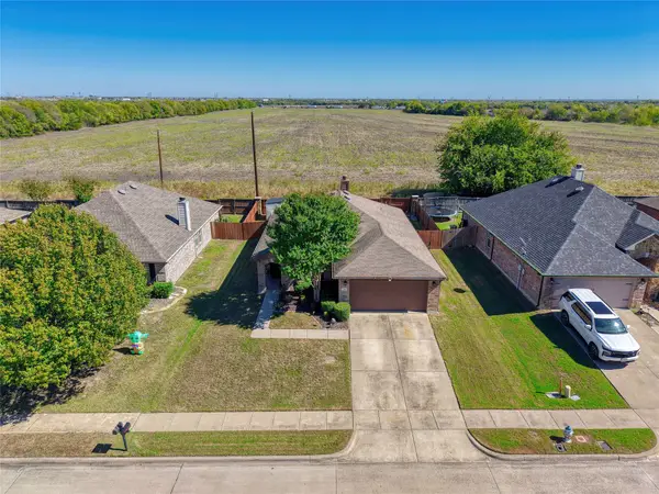 318 Laurel Lane, Fate, TX 75087