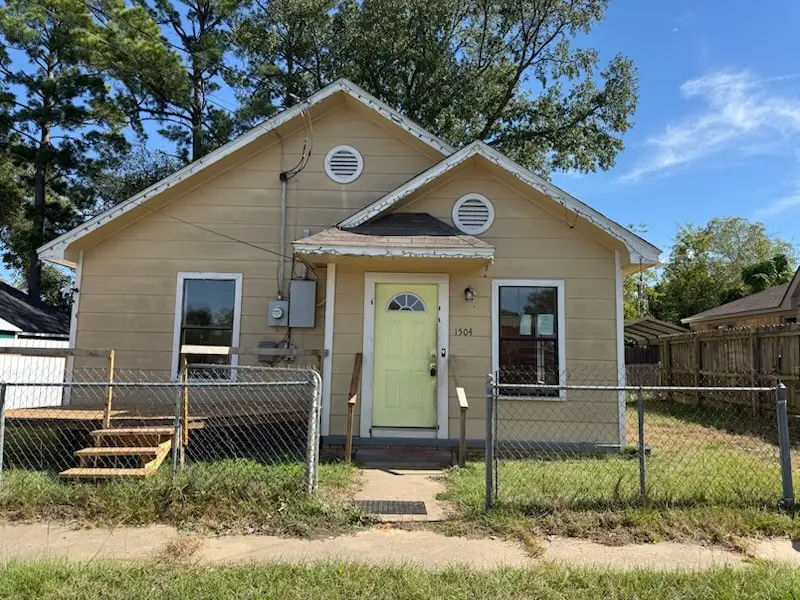 1504 S Kennedy Avenue, Tyler, TX 75701 - #1