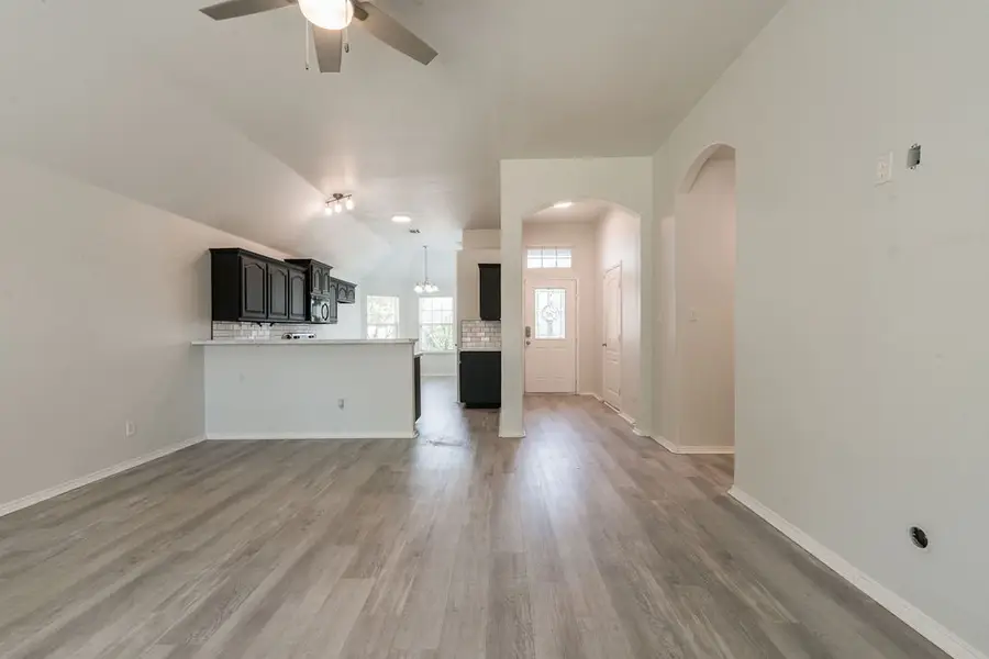 912 Hidden Oaks Drive, Burleson, TX 76028 - #2
