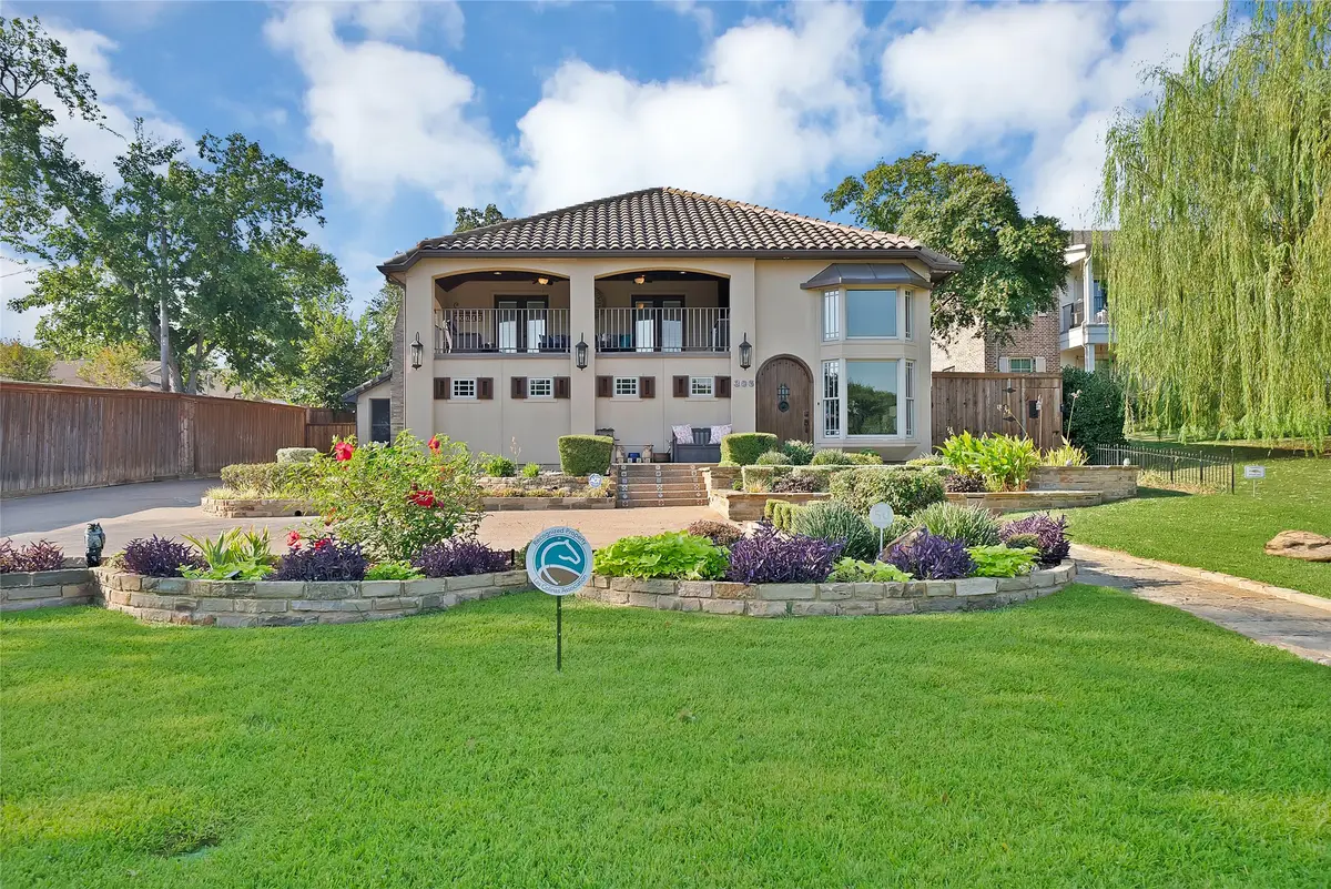 306 E Rochelle Boulevard, Irving, TX 75062 - #1
