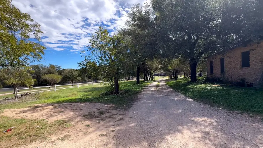451 E Rocket Road, Lorena, TX 76655 - #3