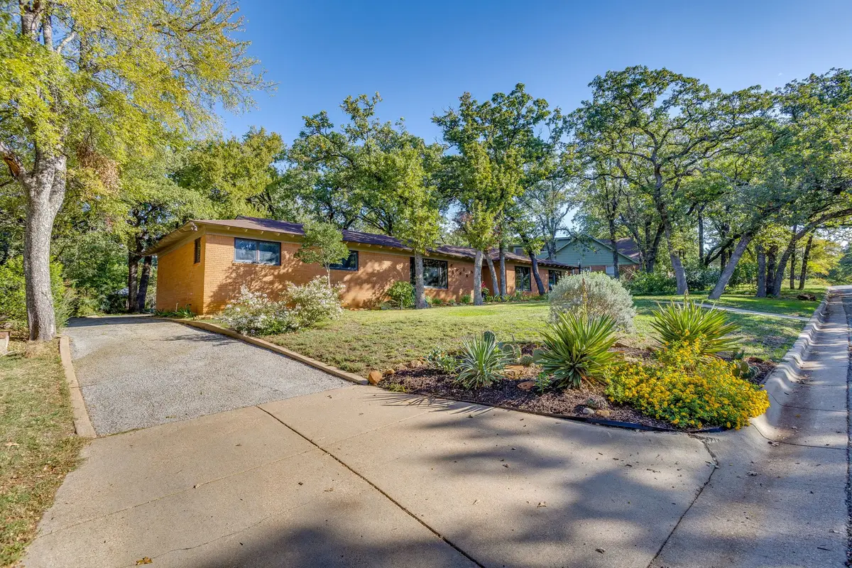 5909 Jacqueline Road, Fort Worth, TX 76112 - #1