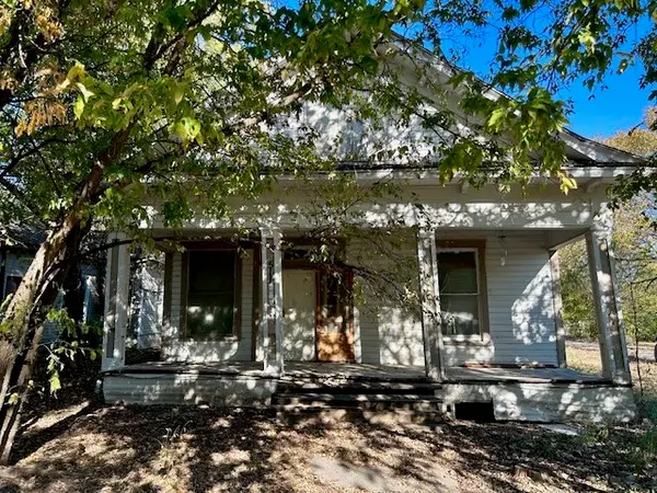511 E Ross Avenue, Mart, TX 76664