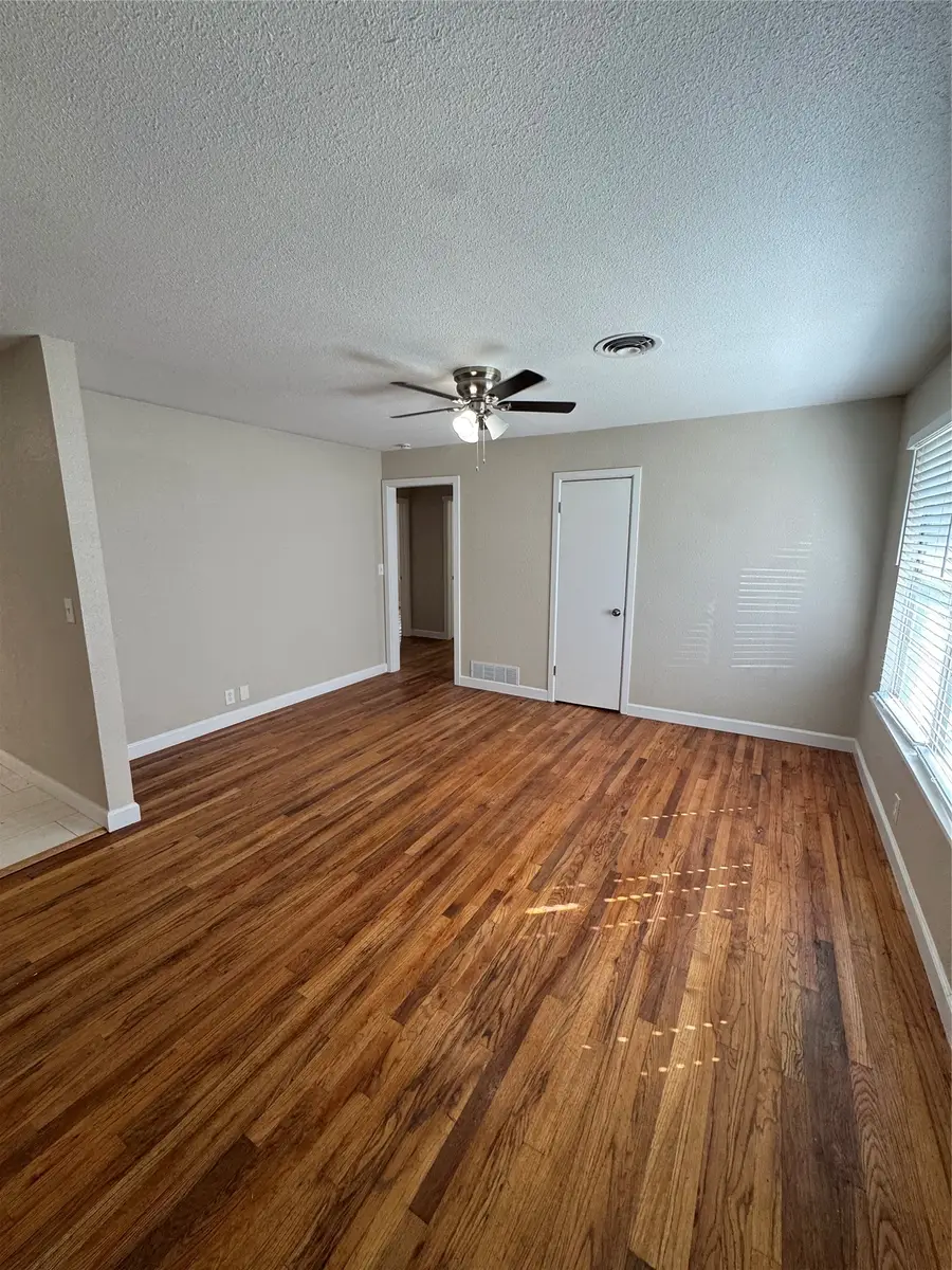 203 W Haning Street, Howe, TX 75459 - #2