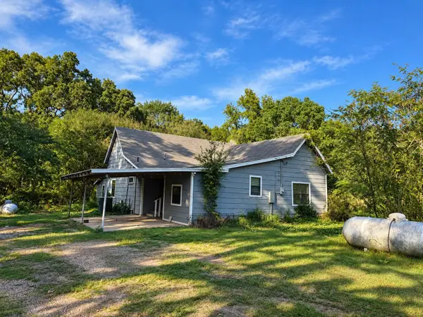 137 County Road 2362, Bagwell, TX 75412