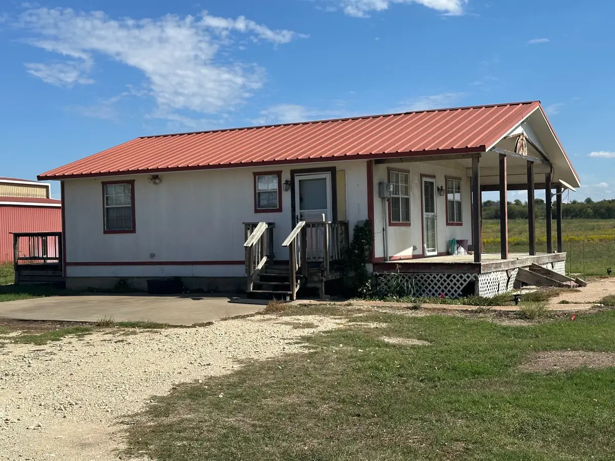 4554-4562 Eddy-gatesville Parkway, Moody, TX 76557 - #1