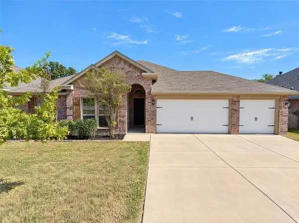 7413 Rose Crest Boulevard, Forest Hill, TX 76140