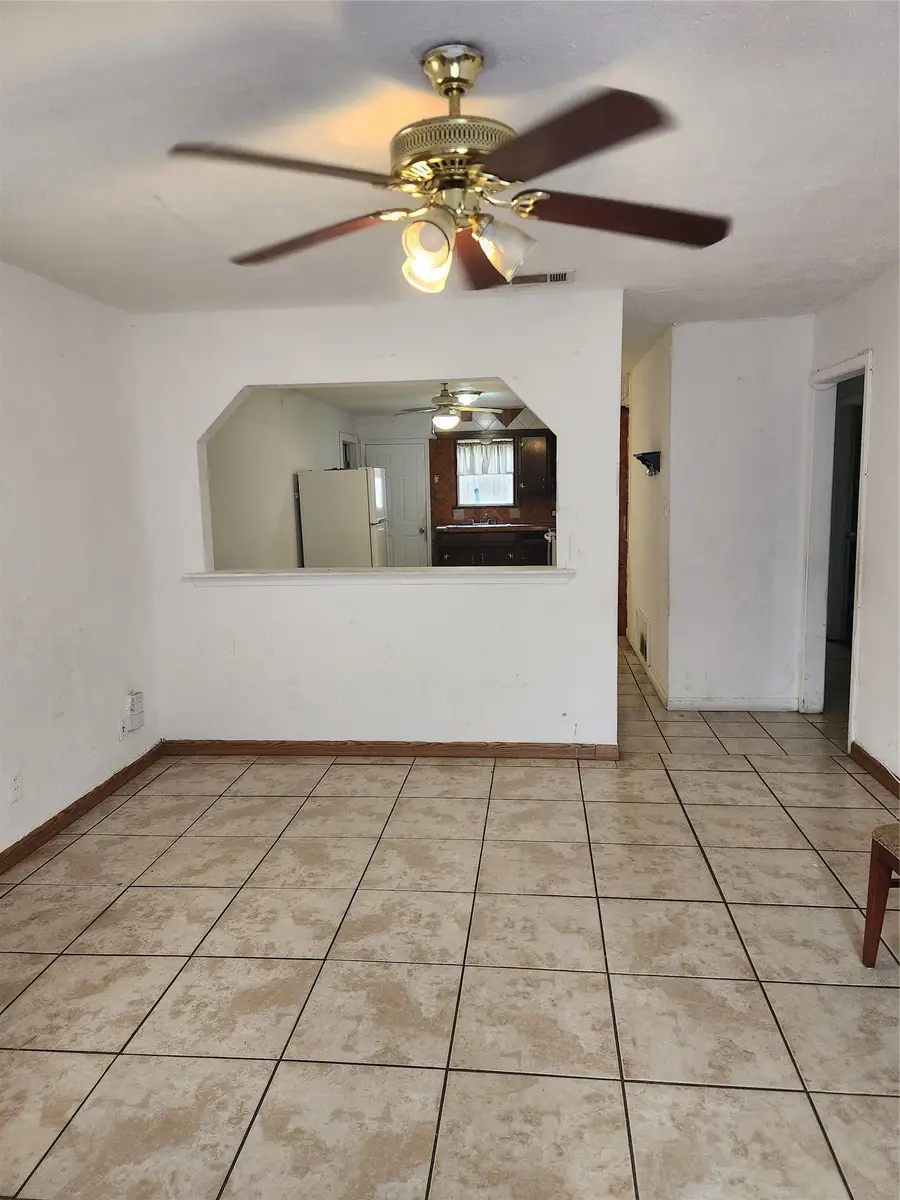 1116 Terrace Avenue, Fort Worth, TX 76164 - #3