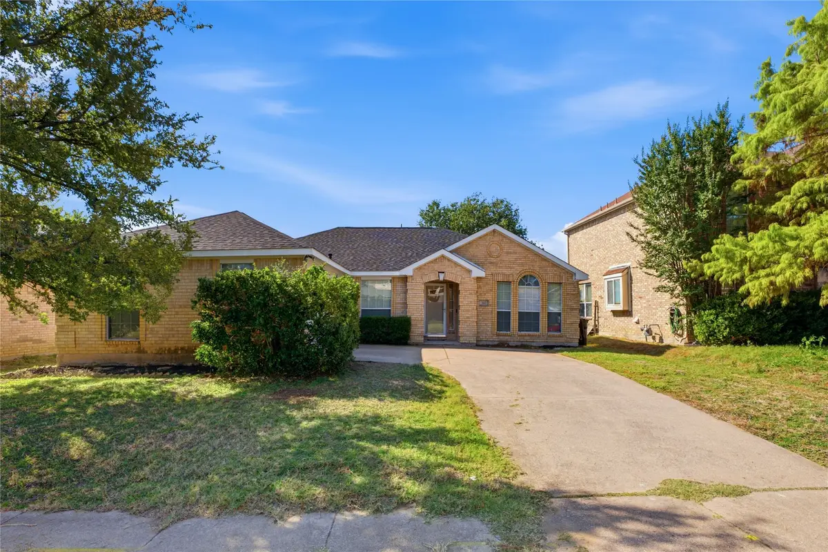 340 Mesquite Hill Drive, Arlington, TX 76002 - #1