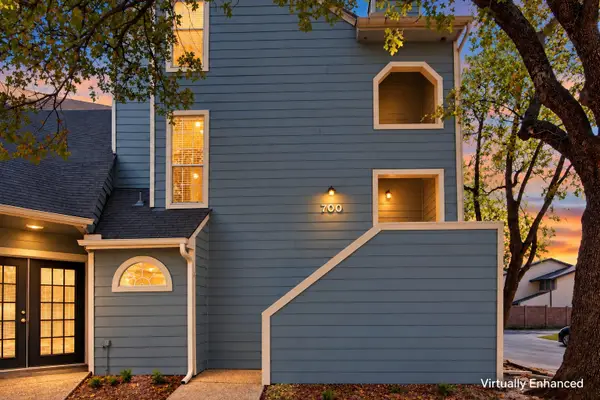 700 Bel Aire Crest, Irving, TX 75061