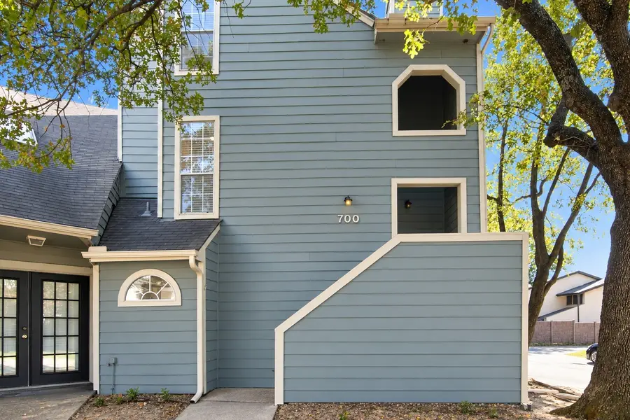 700 Bel Aire Crest, Irving, TX 75061 - #2