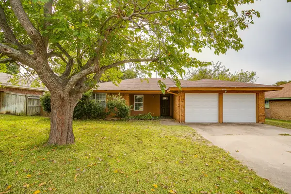 6756 Ridgetop Road, North Richland Hills, TX 76182