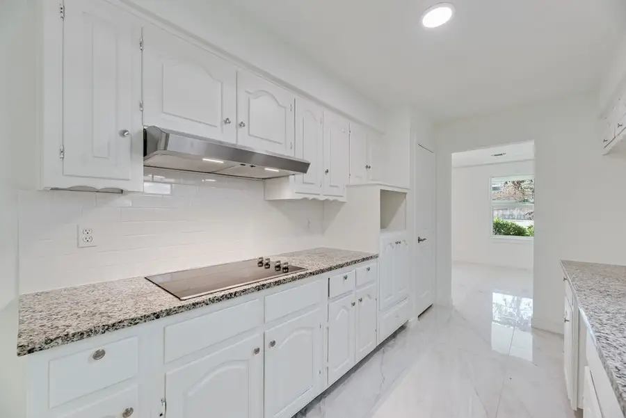 5614 University Hills Boulevard, Dallas, TX 75241 - #3