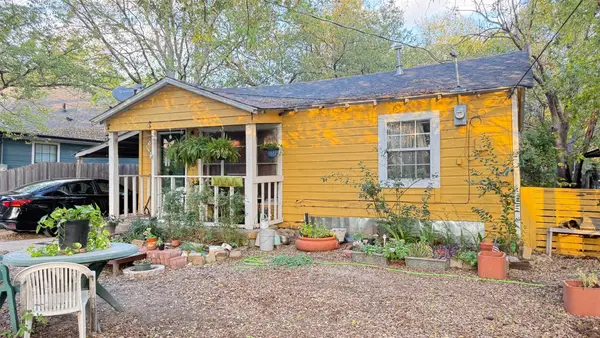 626 Ella Avenue, Dallas, TX 75217