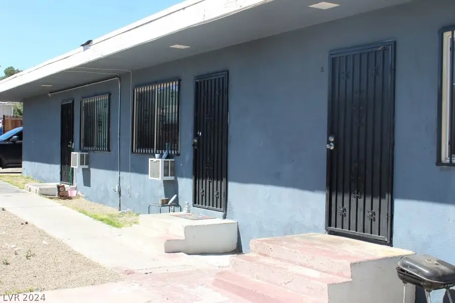 326 N 16th Street, Las Vegas, NV 89101 - #2