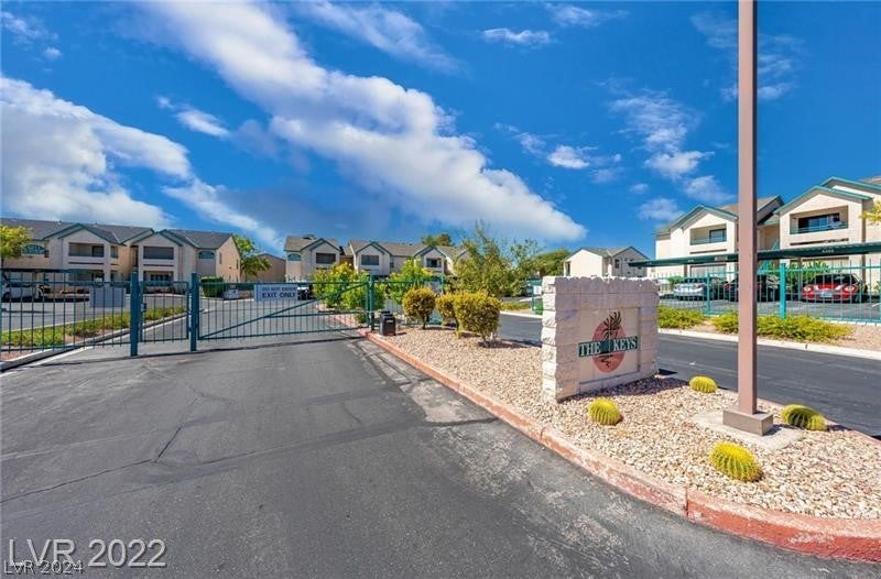 5221 Lindell Road 205, Las Vegas, NV 89118 BHGRE