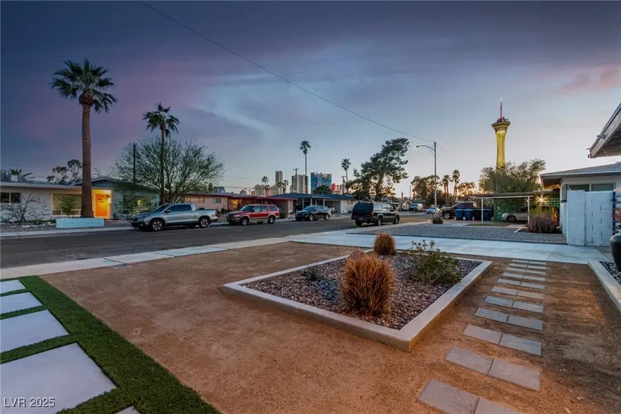 813 Bonita Avenue, Las Vegas, NV 89104 - Image #2
