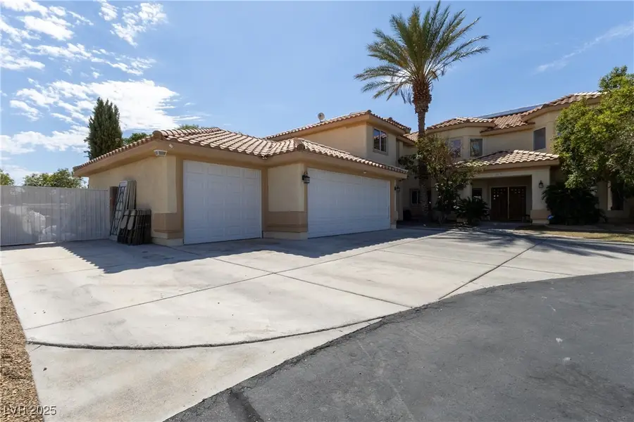 8870 S Tenaya Way, Las Vegas, NV 89113 - Image #2
