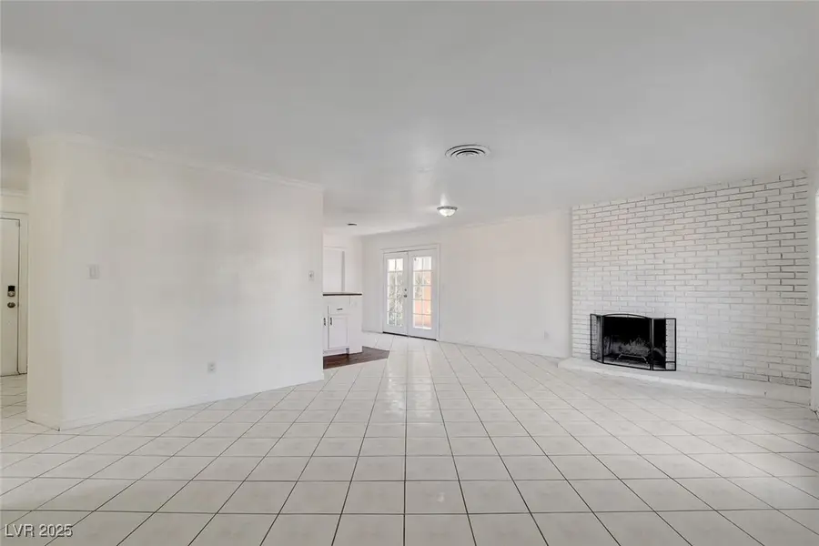 5820 Gordon Avenue, Las Vegas, NV 89108 - Image #3