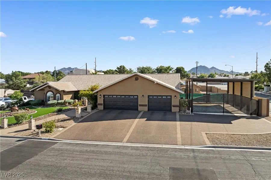 301 E Chaparral Drive, Henderson, NV 89015 - Image #2