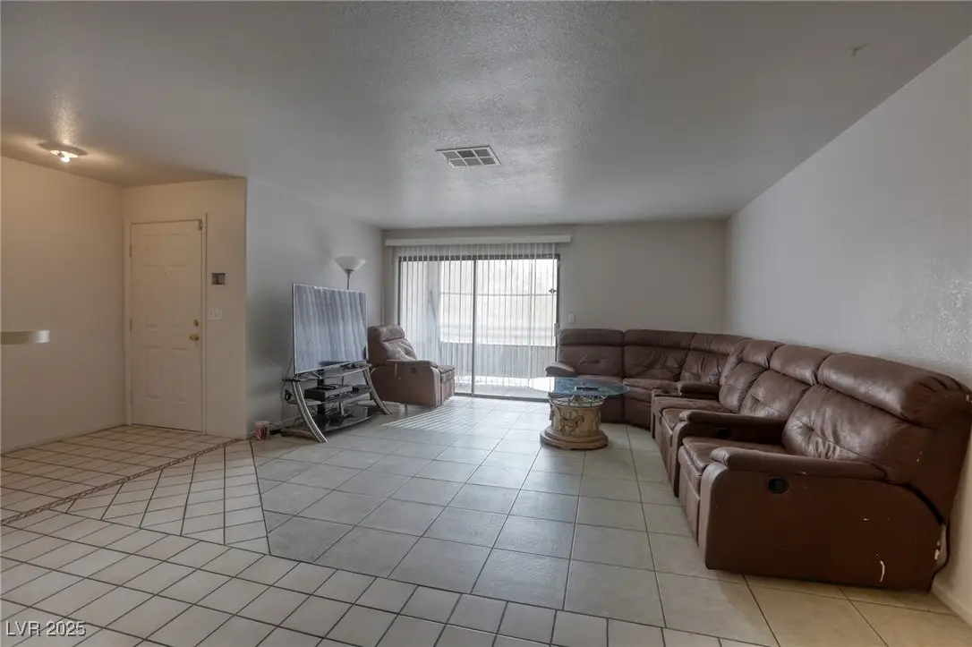 5231 Lindell Road #103, Las Vegas, NV 89118 - Image #1