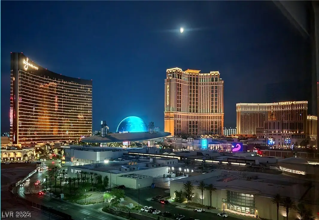 2000 N Fashion Show Drive #2203, Las Vegas, NV 89109 - Image #1