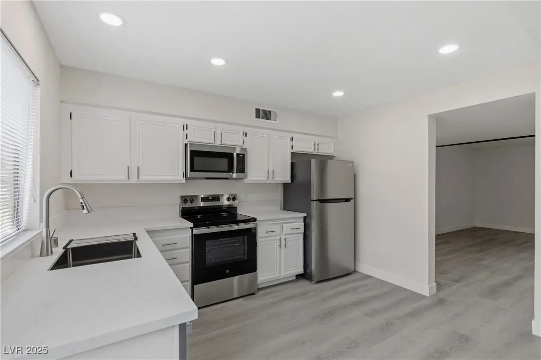 3305 Fairview Lane, Las Vegas, NV 89121 - Image #1