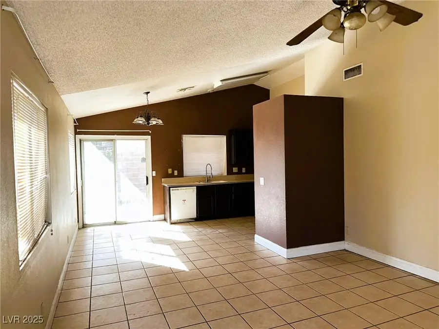 2117 Ullom Drive, Las Vegas, NV 89108 - Image #3