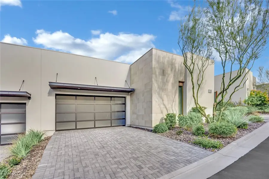 658 Falcon Summit Court, Henderson, NV 89012 - Image #2