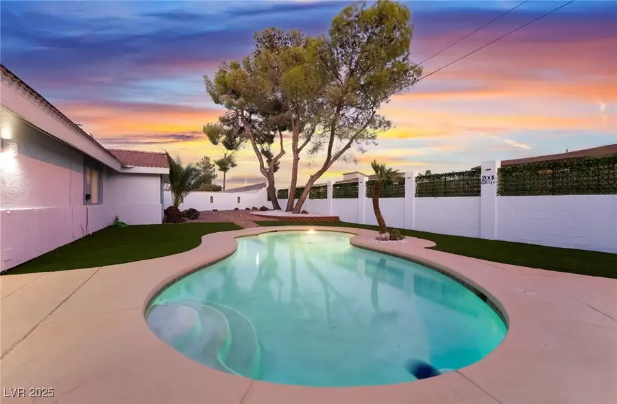 611 E Fairway Road, Henderson, NV 89015 - Image #3