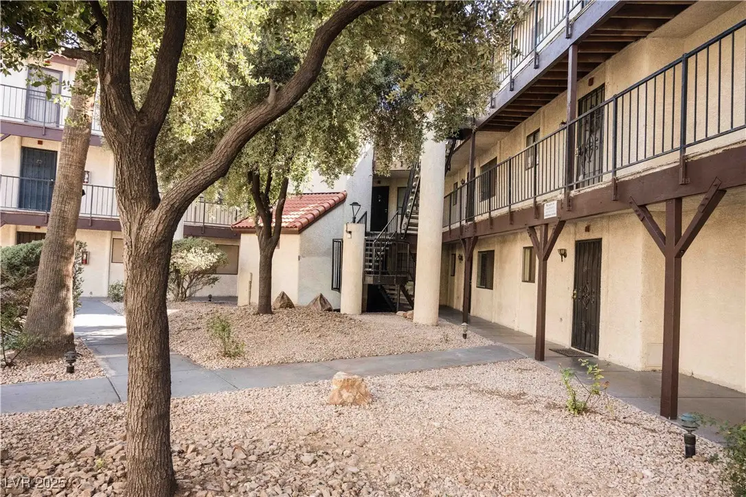 2080 Karen Avenue #68, Las Vegas, NV 89169 - Image #1