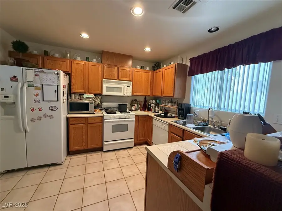 5243 Willowdale Court, North Las Vegas, NV 89031 - Image #2