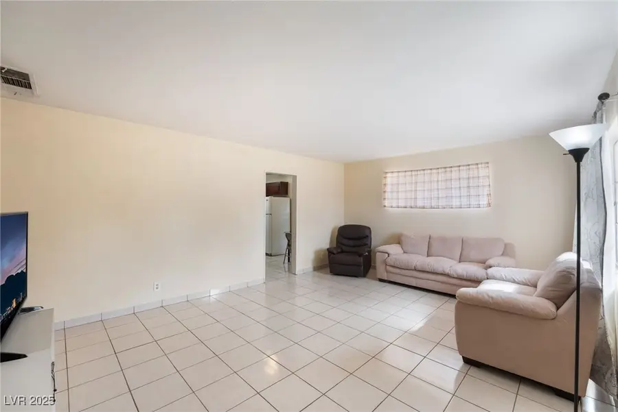 2013 Franklin Avenue, Las Vegas, NV 89104 - Image #3