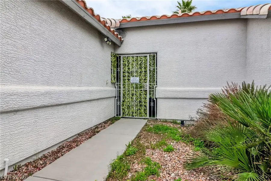 5102 Del Shannon Street, North Las Vegas, NV 89031 - #3