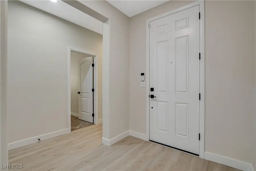 6429 Mayfair Park Street, Las Vegas, NV 89166 - Image #2