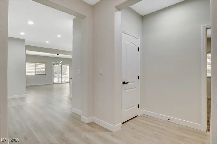 6429 Mayfair Park Street, Las Vegas, NV 89166 - Image #3