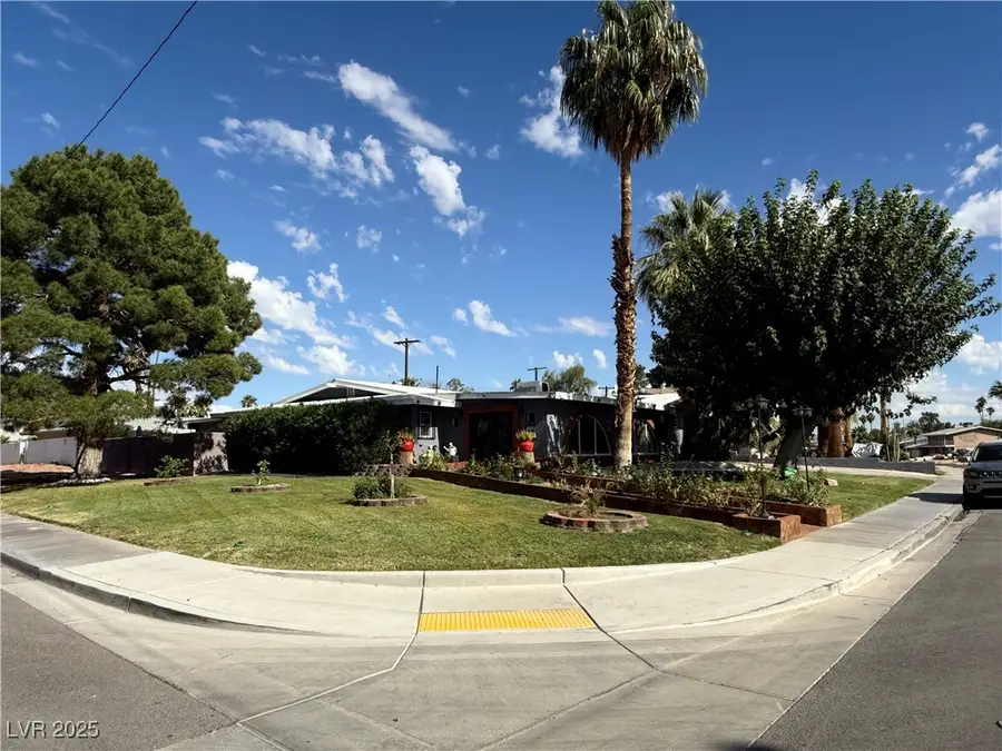 1556 Ottawa Drive, Las Vegas, NV 89169 - Image #3