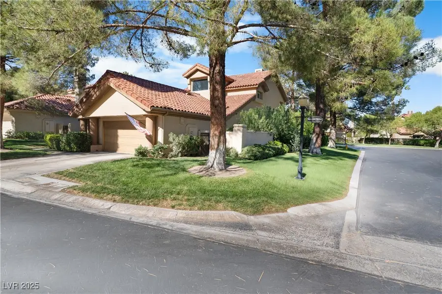 7960 Bermuda Dunes Avenue, Las Vegas, NV 89113 - Image #2