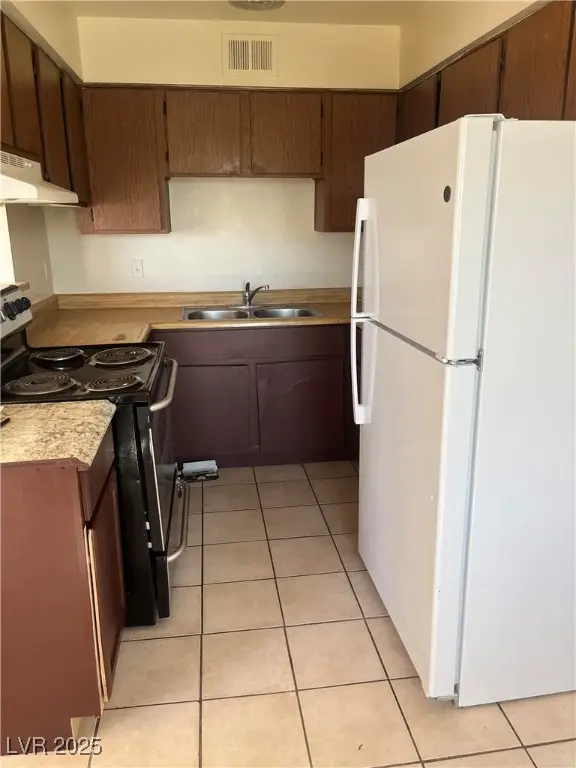 4783 Corsaire Avenue, Las Vegas, NV 89115 - Image #3